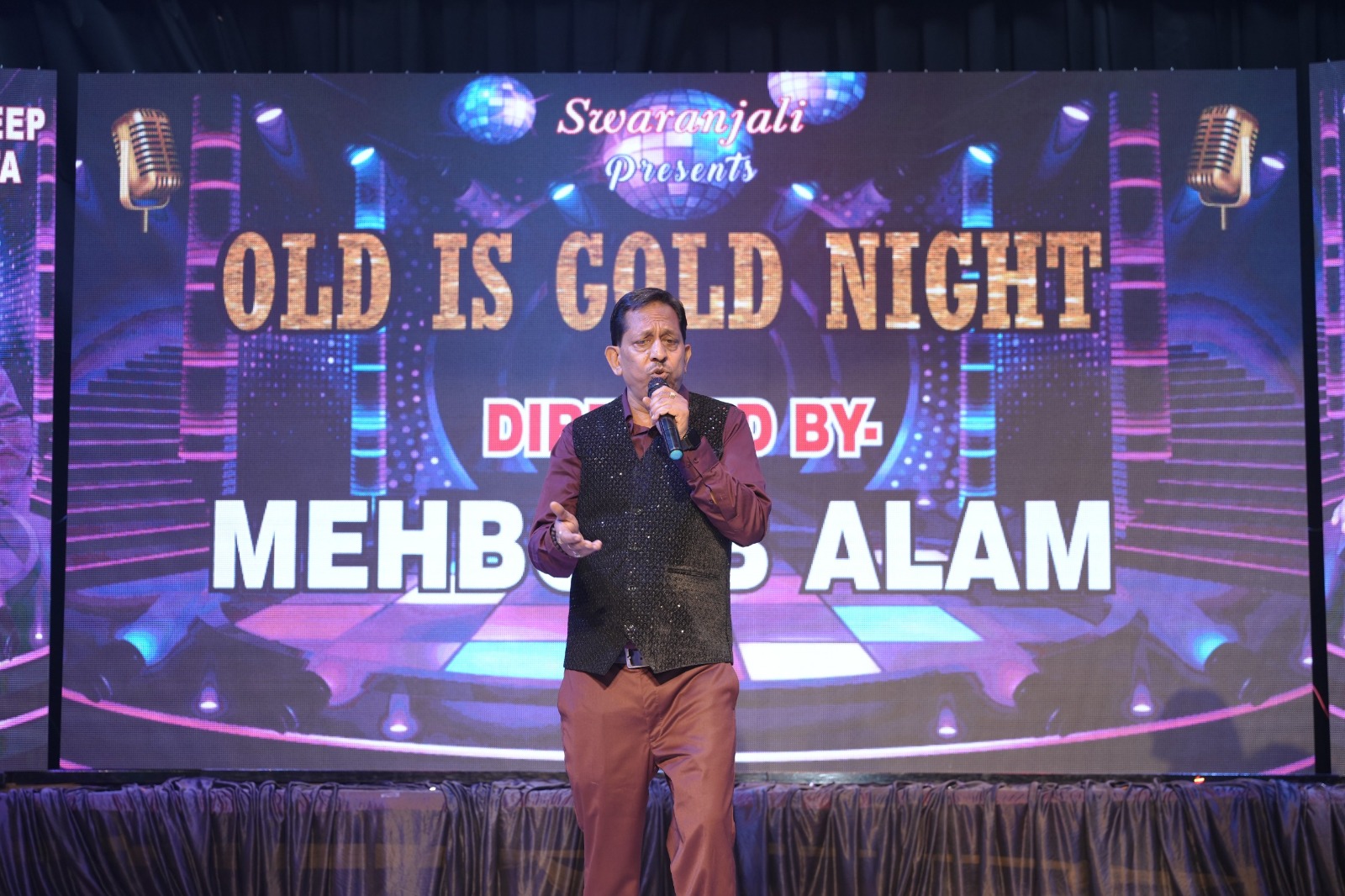 ओल्ड इज़ गोल्ड नाइट में गूंजे रेट्रो बॉलीवुड के सदाबहार नगमे