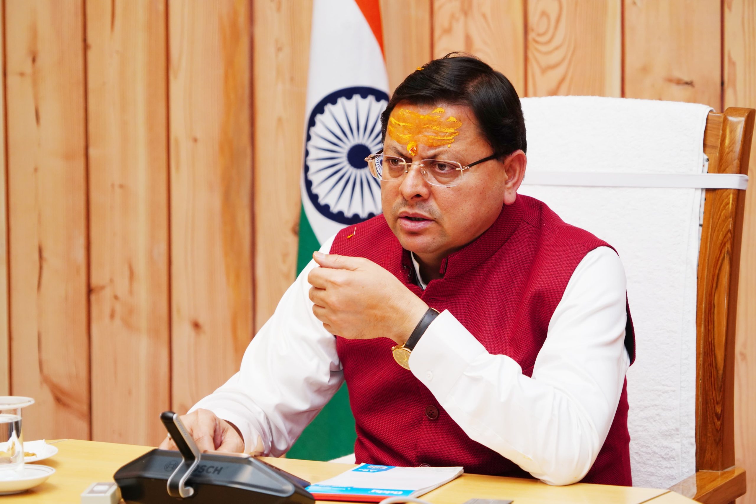 मुख्यमंत्री धामी ने अधिकारियों को दिये सख्त निर्देश,राज्य में कानून व्यवस्था का उल्लंघऩ करने वालों पर की जाये कड़ी कार्रवाई