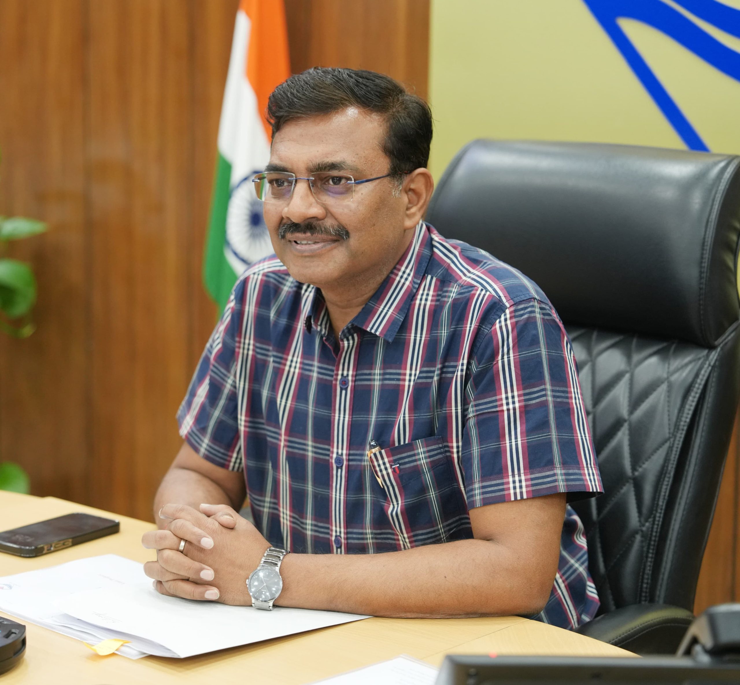 मुख्य सचिव ने ली मंडल रेल प्रबंधक मुरादाबाद एवं इज्जतनगर के साथ की बैठक