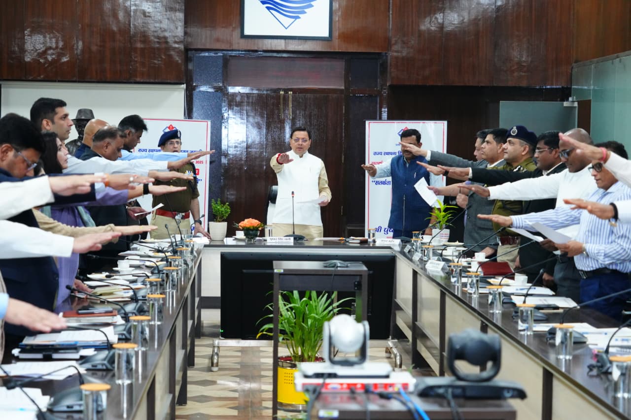 मुख्यमंत्री धामी ने किया ‘‘सतर्कता-हमारी साझा जिम्मेदारी’’ थीम पर आधारित जन जागरूकता कार्यक्रम का शुभारंभ
