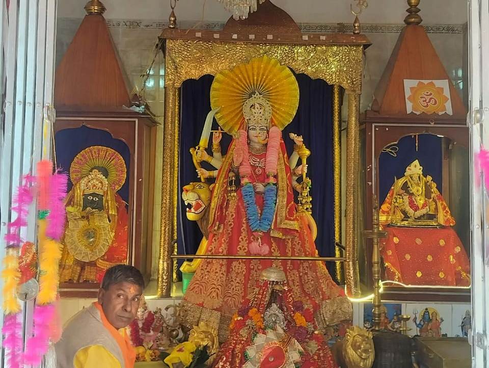 "अखंड ज्योति, कलश यात्रा और भक्ति-उत्सव के साथ शुरू हुआ गिरिजा भवानी नवरात्र मेला"