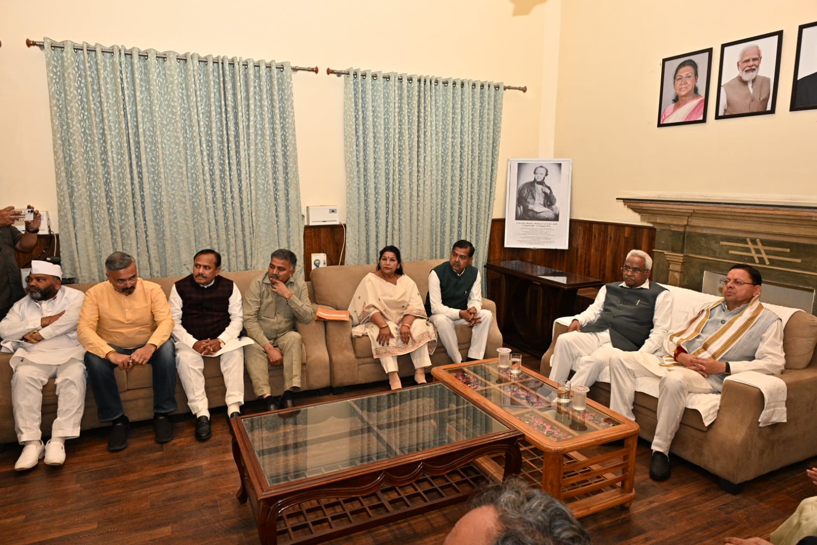 कुंभ मेला 2027 की तैयारियों की मुख्यमंत्री ने की समीक्षा, सभी व्यवस्थाएं समयबद्ध पूरी करने के लिए अधिकारियों को दिए निर्देश