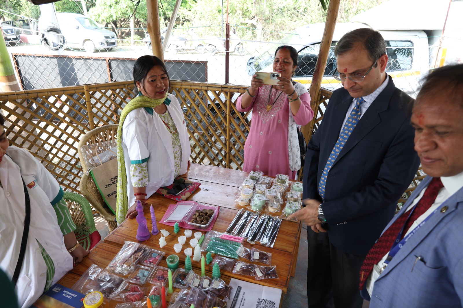 आरबीआई गवर्नर संजय मल्होत्रा ने सीएफएल द्वारा आयोजित वित्तीय साक्षरता शिविर का किया दौरा