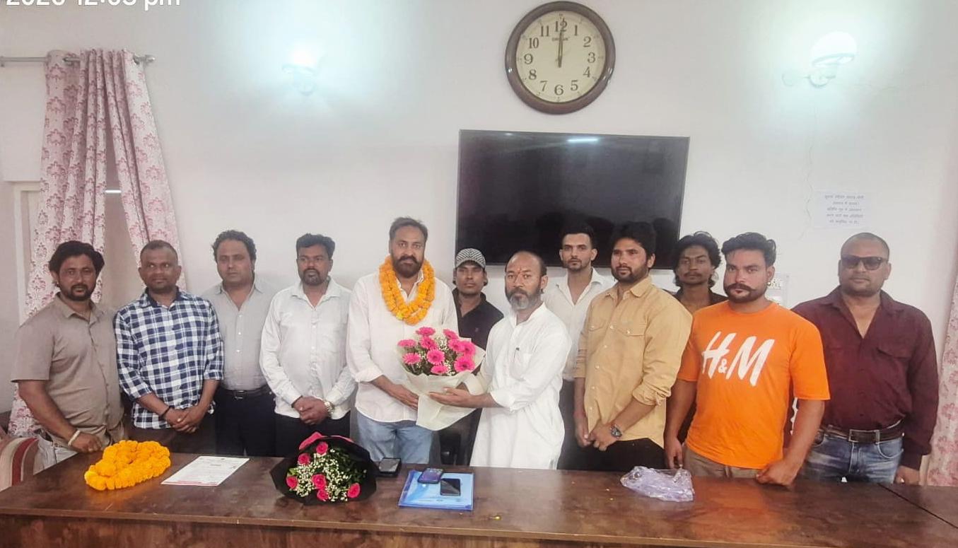 Reshu Kumar Chaudhary has become the Uttarakhand State President of the Rashtriya Swayam Suraksha Sangh.