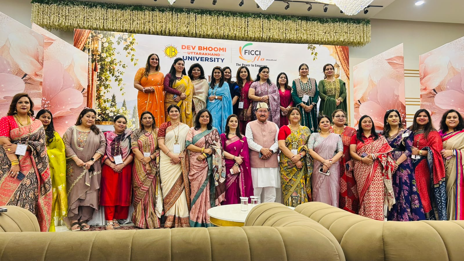 फ़्लो बाज़ार 2026 का भव्य आगाज़, महिलाओं की प्रतिभा, वेडिंग फ़ैशन और उत्तराखण्ड की रचनात्मकता का दिखा संगम